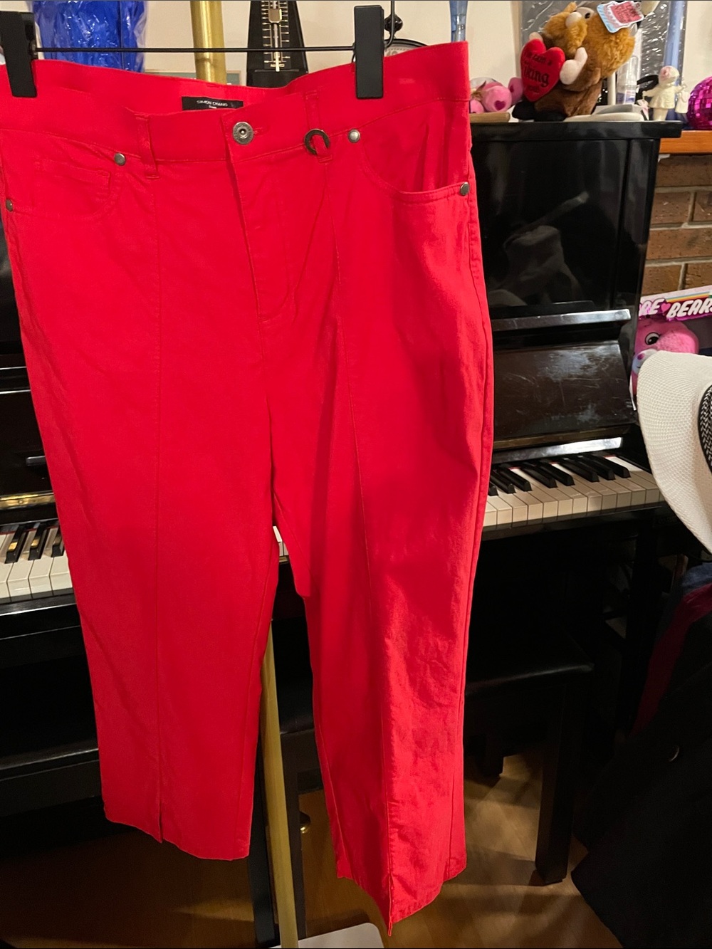 Simon Chang Women’s Bright Red Cropped Pants
